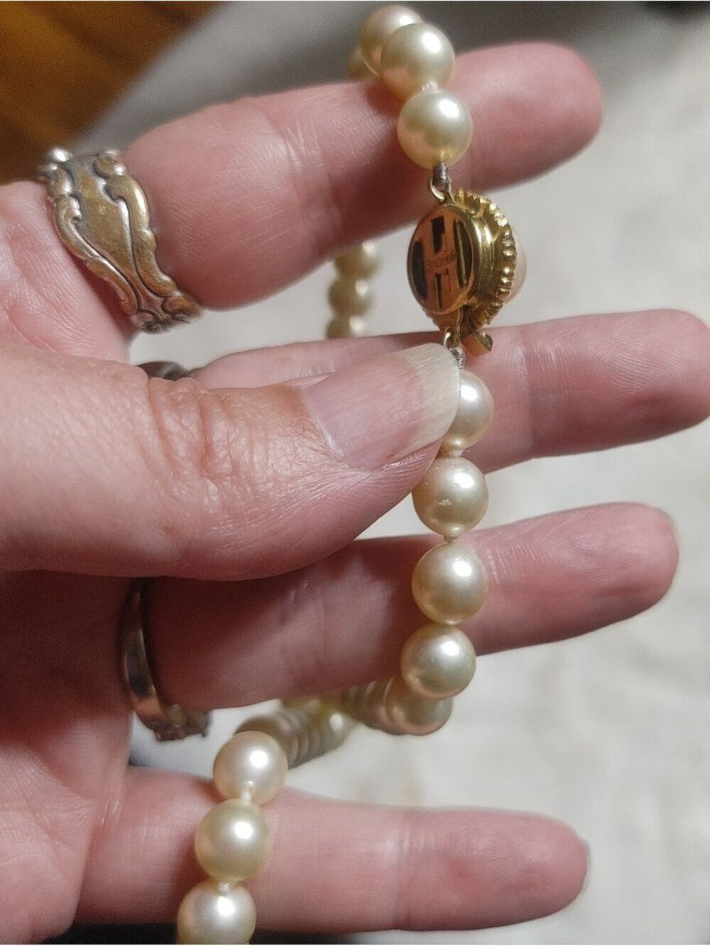 Vintage Majorica Hand Knotted Princess Length Cream Pearl Necklace - Picture 11 of 12
